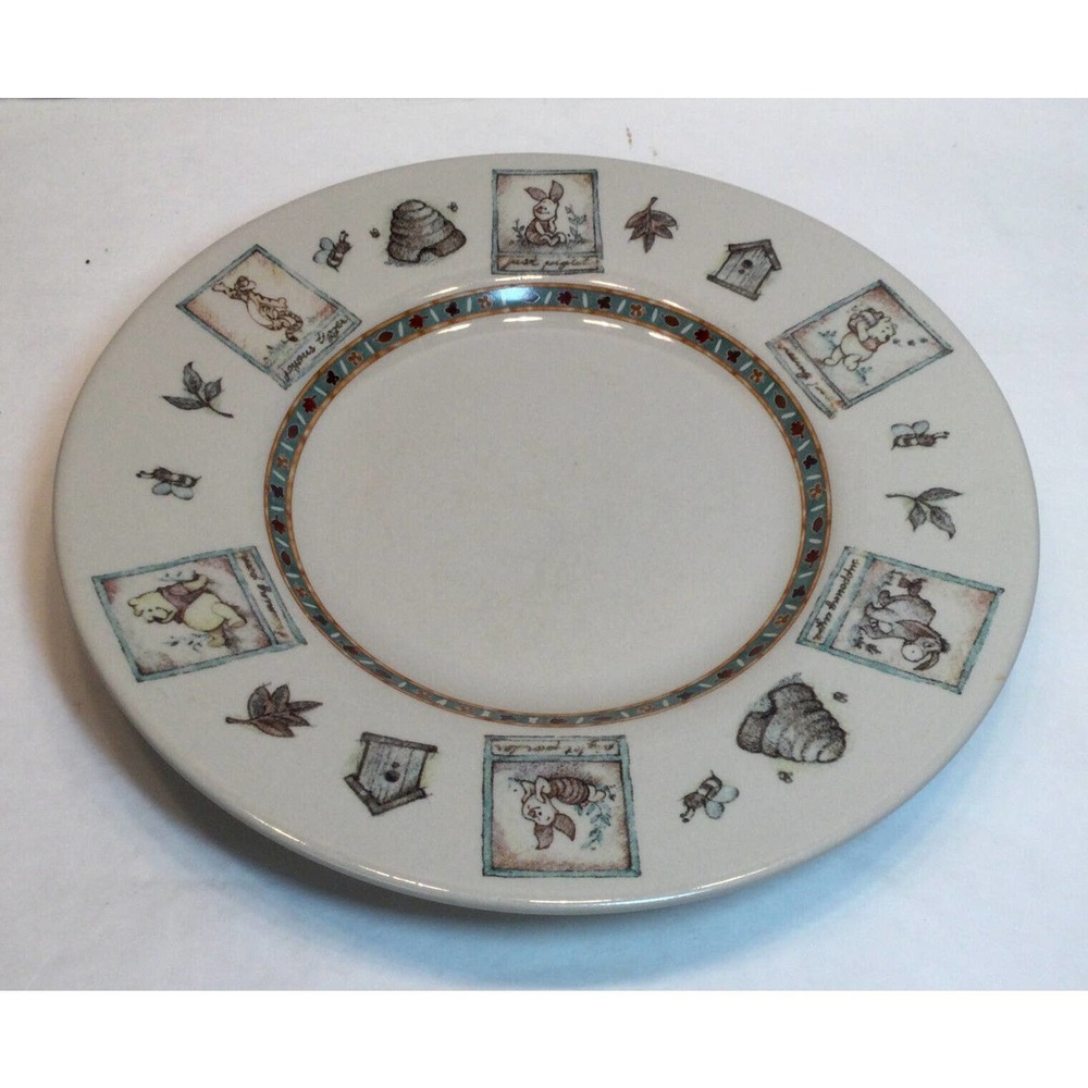 2Disney Winnie the Pooh Hundred Acre Wood Dinner Plate Piglet Tigger Beehive Bee